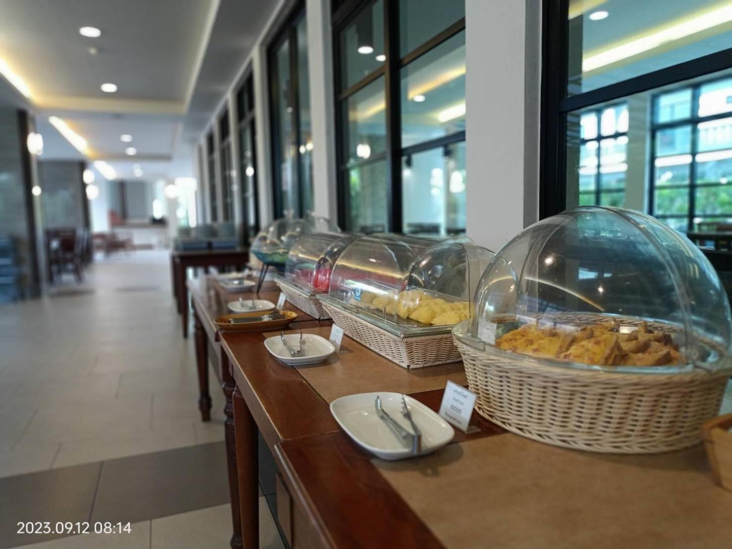Mangrove Prestige Hotel Na Chom Thian Exterior foto